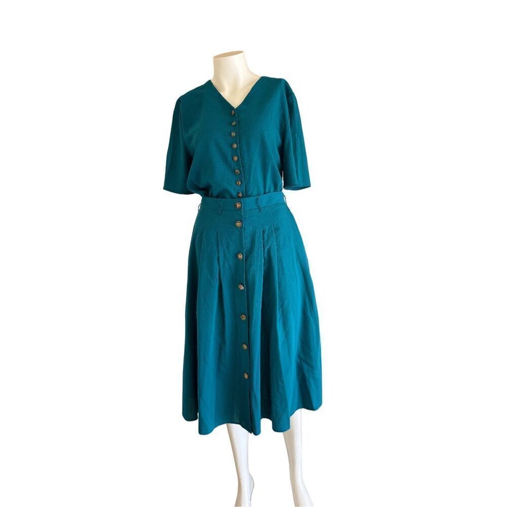 Michelle Leslie womenβs vintage 90s set skirtβbutton up emerald green gold butto